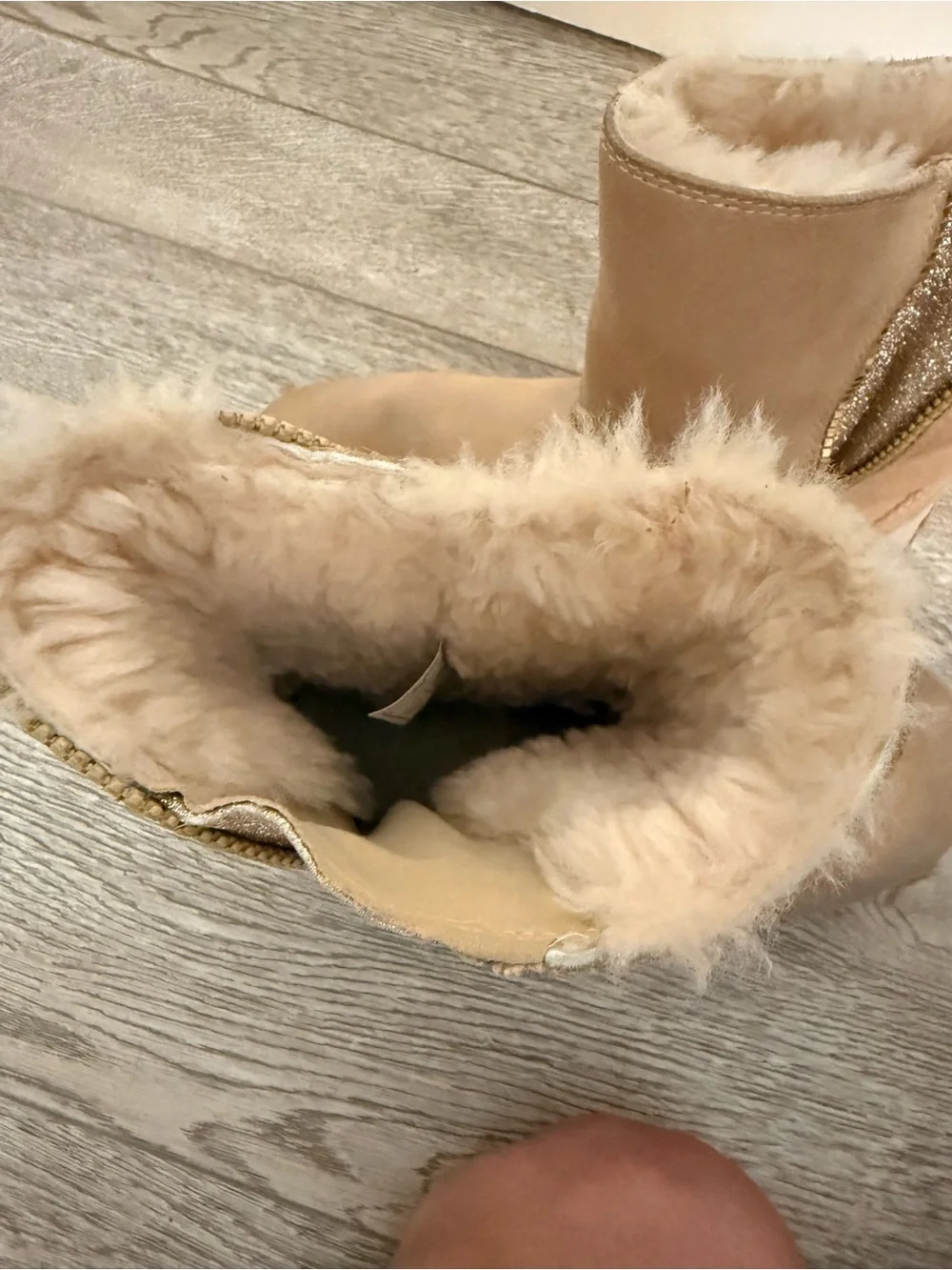 UGG Classic Short Sparkle Zip Boots – Women’s Size 7